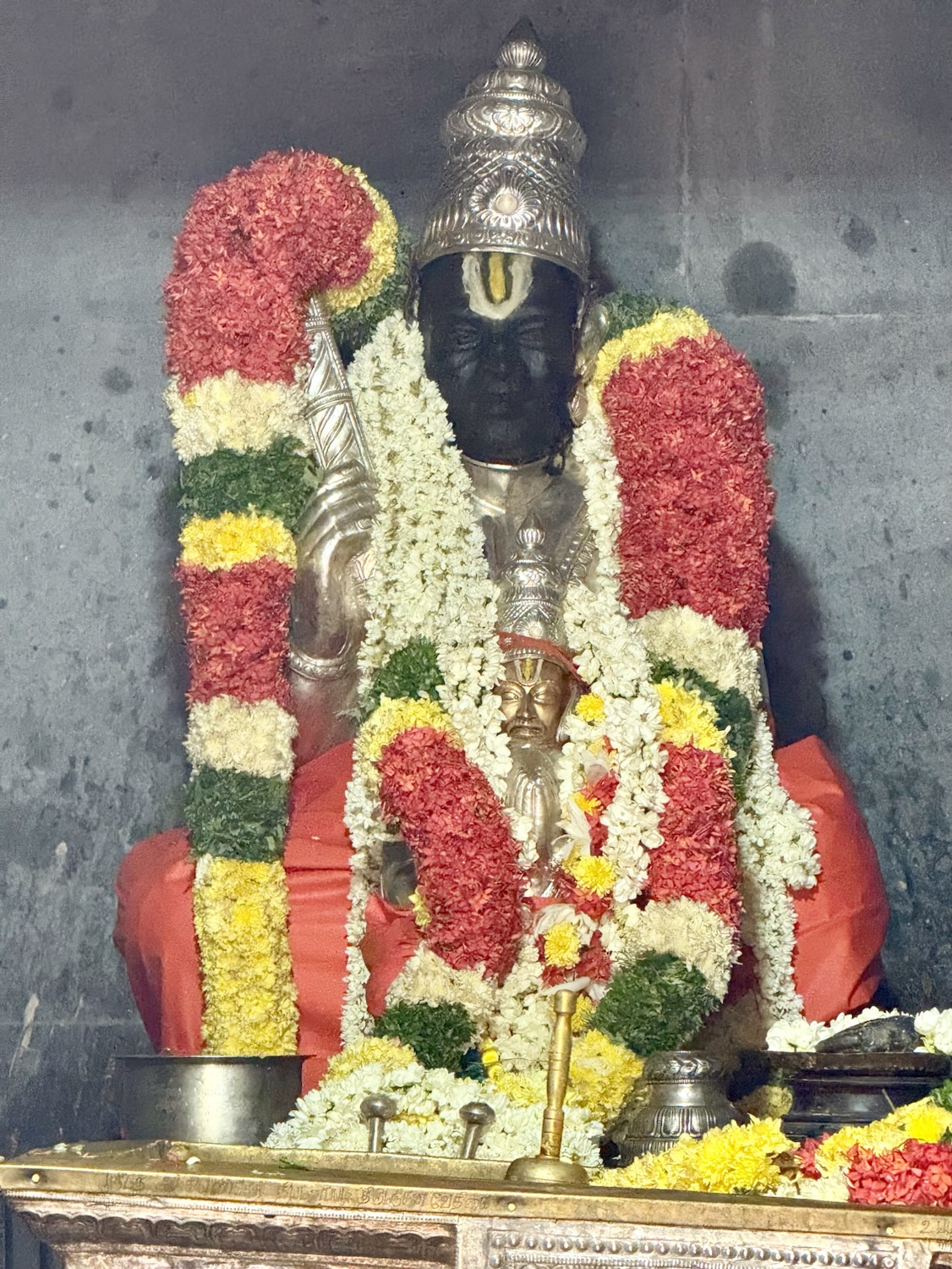 Mukkur HH Chronicles – When Generosity Speaks in Honeyed Words!